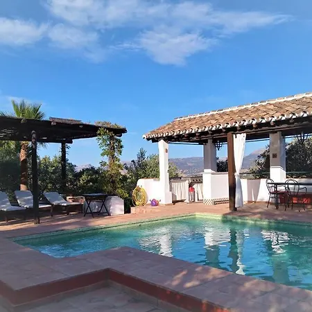 Carmen Magnificent In Serrania * روندا