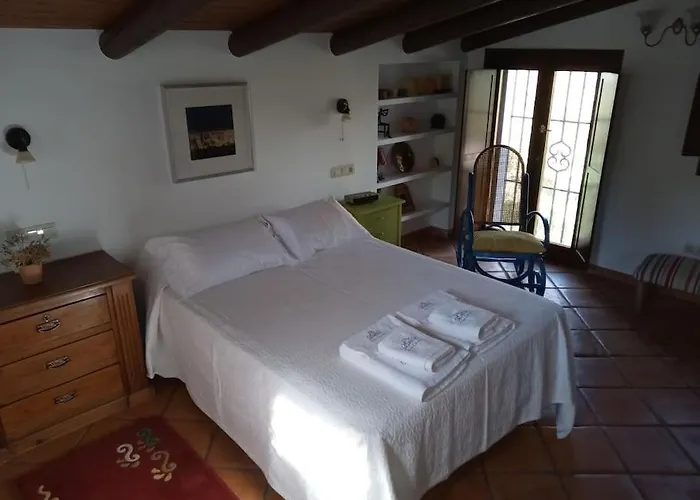 Carmen Magnificent In Serrania Nyaraló *